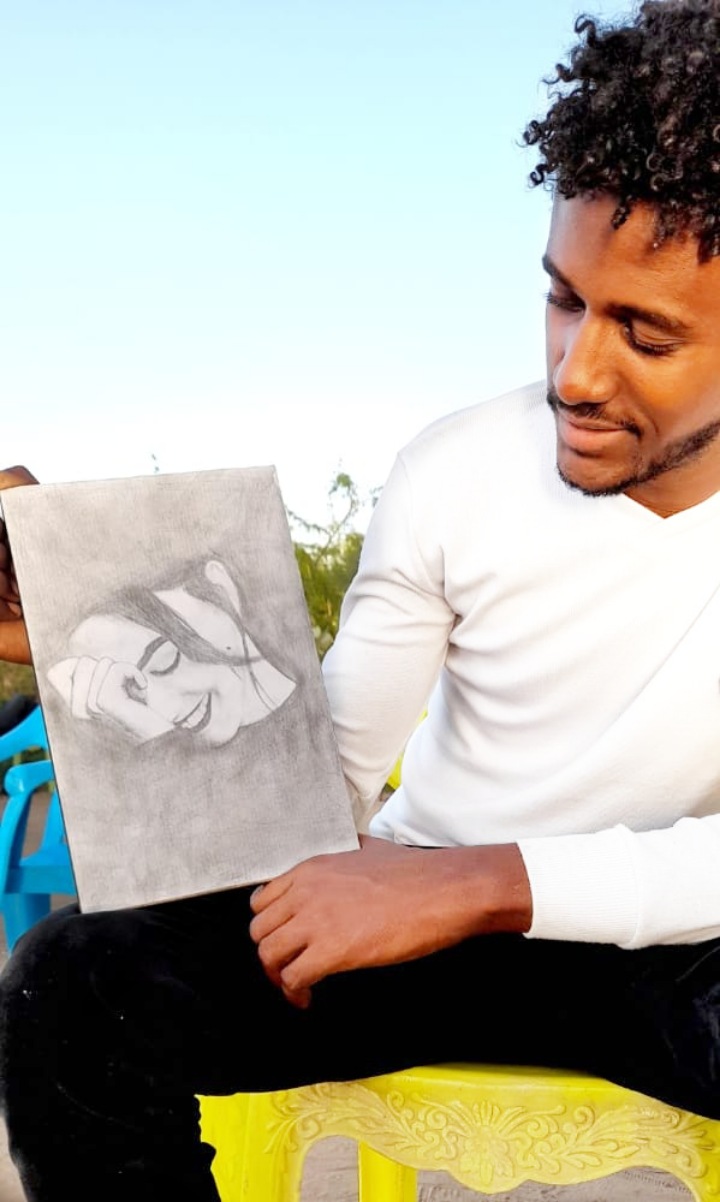 عمل فني